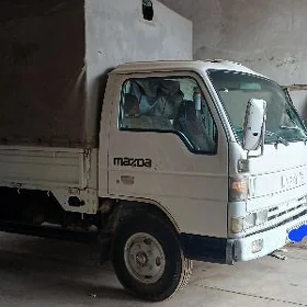 Mitsubishi Canter 2000