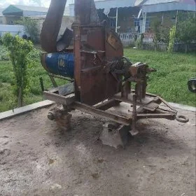 MTZ 82 2008