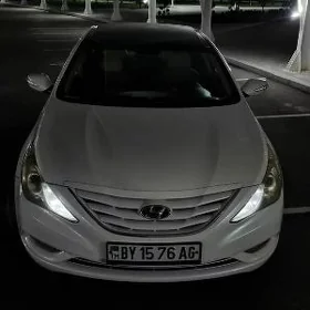 Hyundai Sonata 2010