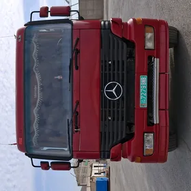 Mercedes-Benz ACTROS 3331 1999