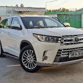 Toyota Highlander 2017