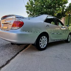 Toyota Camry 2005
