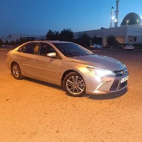 Toyota Camry 2017