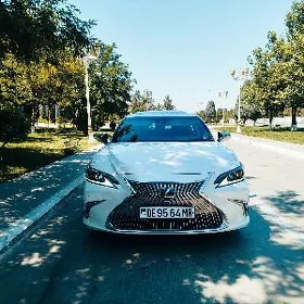 Lexus ES 350 2019