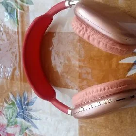 Наушник