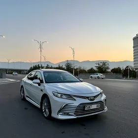 Toyota Camry 2018