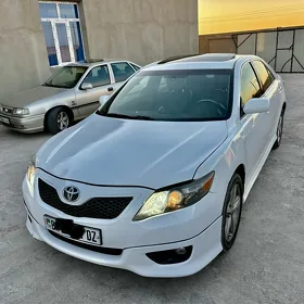 Toyota Camry 2010