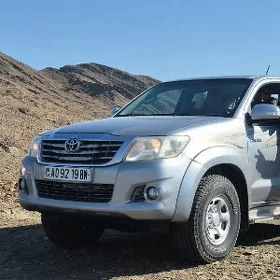 Toyota Hilux 2015