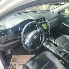 Toyota Camry 2017