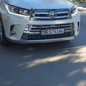 Toyota Highlander 2017