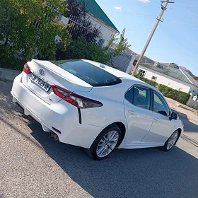 Toyota Camry 2022