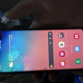 Samsung S10+