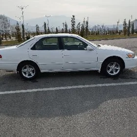 Toyota Camry 2000