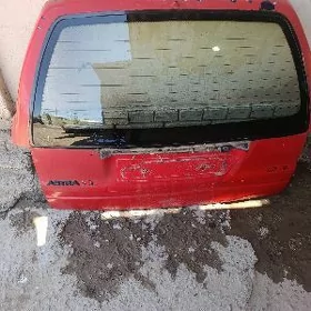astra furgon bagaž