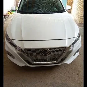 Nissan Altima 2022