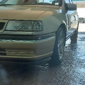 Opel Vectra 1989