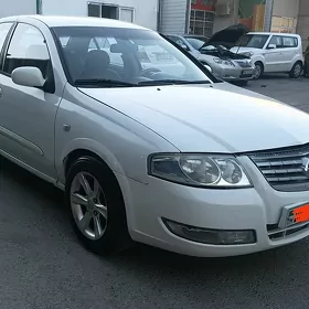 Nissan Sunny 2011