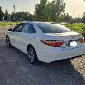 Toyota Camry 2017