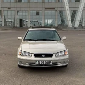 Toyota Camry 2000