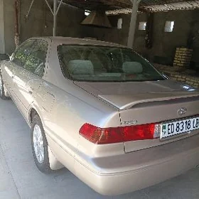 Toyota Camry 2000