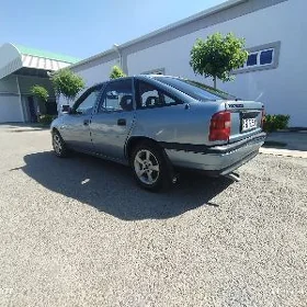 Opel Vectra 1989