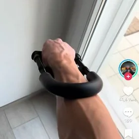 eliňi guyclendiryar