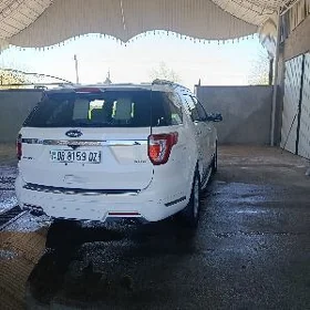 Ford Explorer 2019
