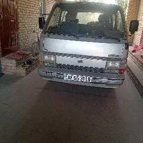 Toyota Hiace 1988