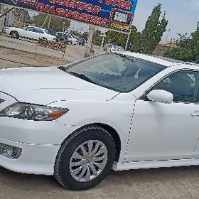 Toyota Camry 2011