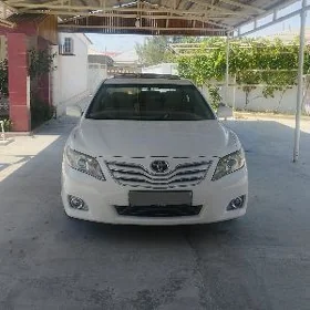 Toyota Camry 2011