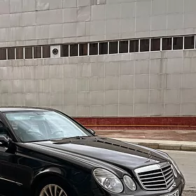 Mercedes-Benz E350 2006