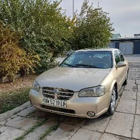 Nissan Maxima 2000