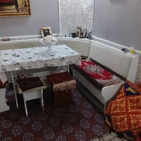 уголок стол 2 стула