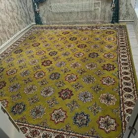 Altyn çitim haly