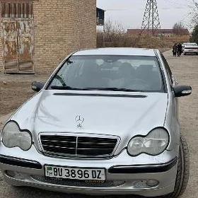 Mercedes-Benz C-Class 2002