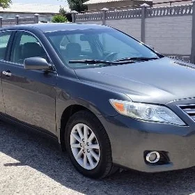 Toyota Camry 2011