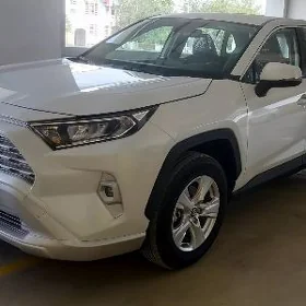 Toyota RAV4 2025