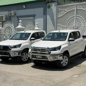 Toyota Hilux 2025