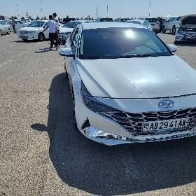 Hyundai Elantra 2021