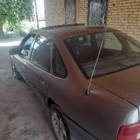 Opel Vectra 1992