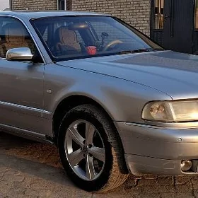 Audi A8 1996