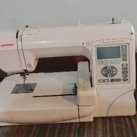 Janome E 200