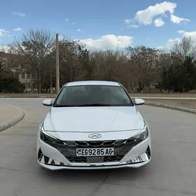 Hyundai Elantra 2021