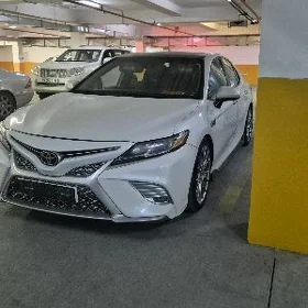 Toyota Camry 2020