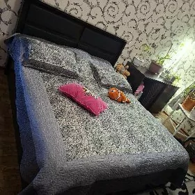 Кровать