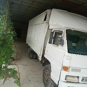 Toyota Hiace 1996