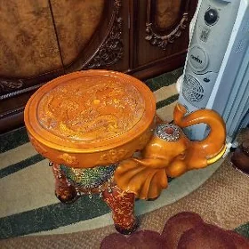 Слон стул рыжий