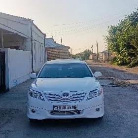 Toyota Camry 2010