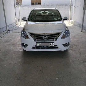 Nissan Sunny 2022
