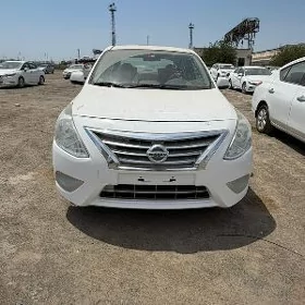Nissan Sunny 2023